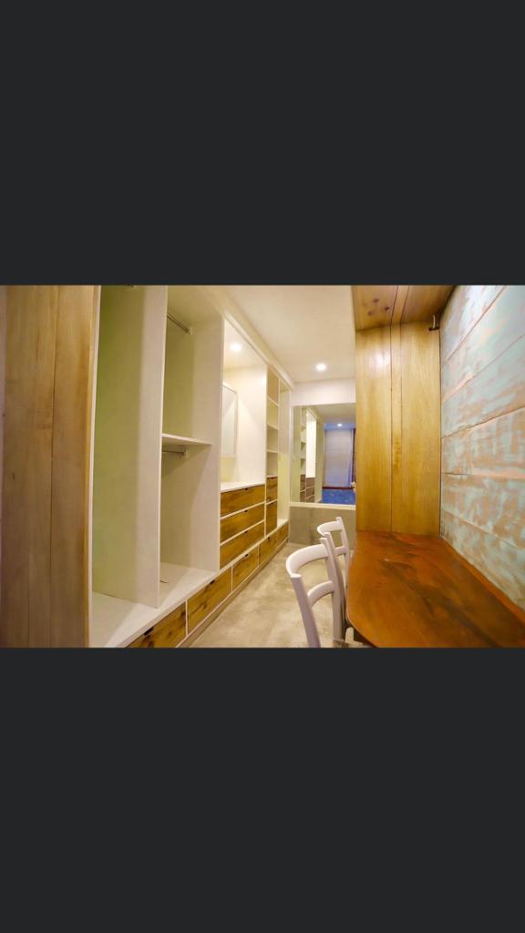 Closet thumbnail